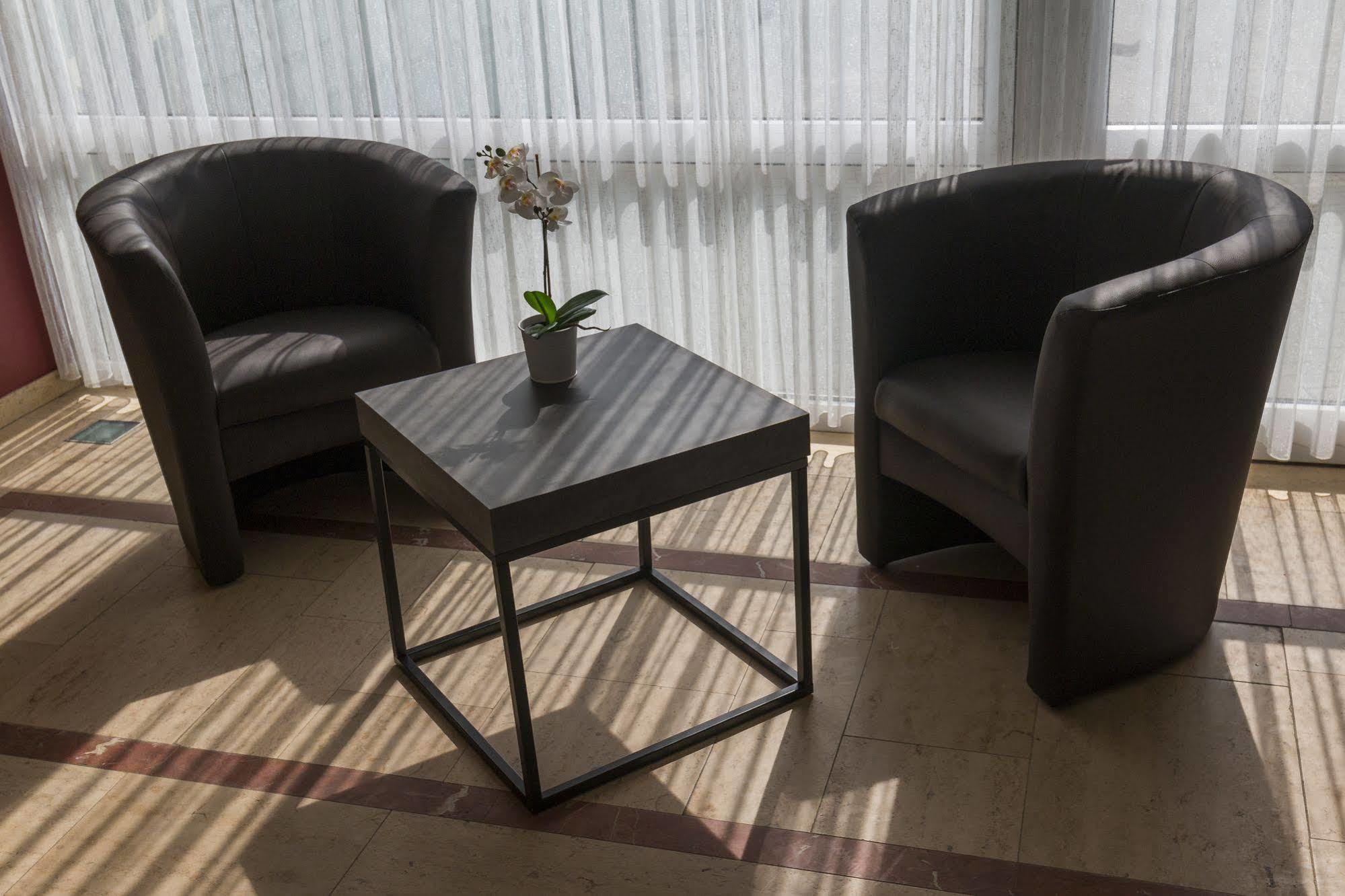 Park Hotel Kelmis Eksteriør bilde