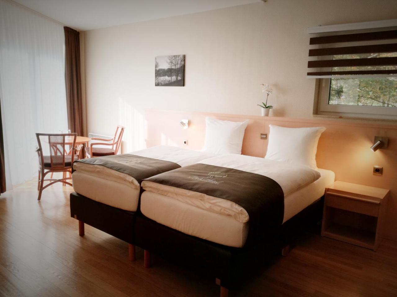Park Hotel Kelmis Eksteriør bilde